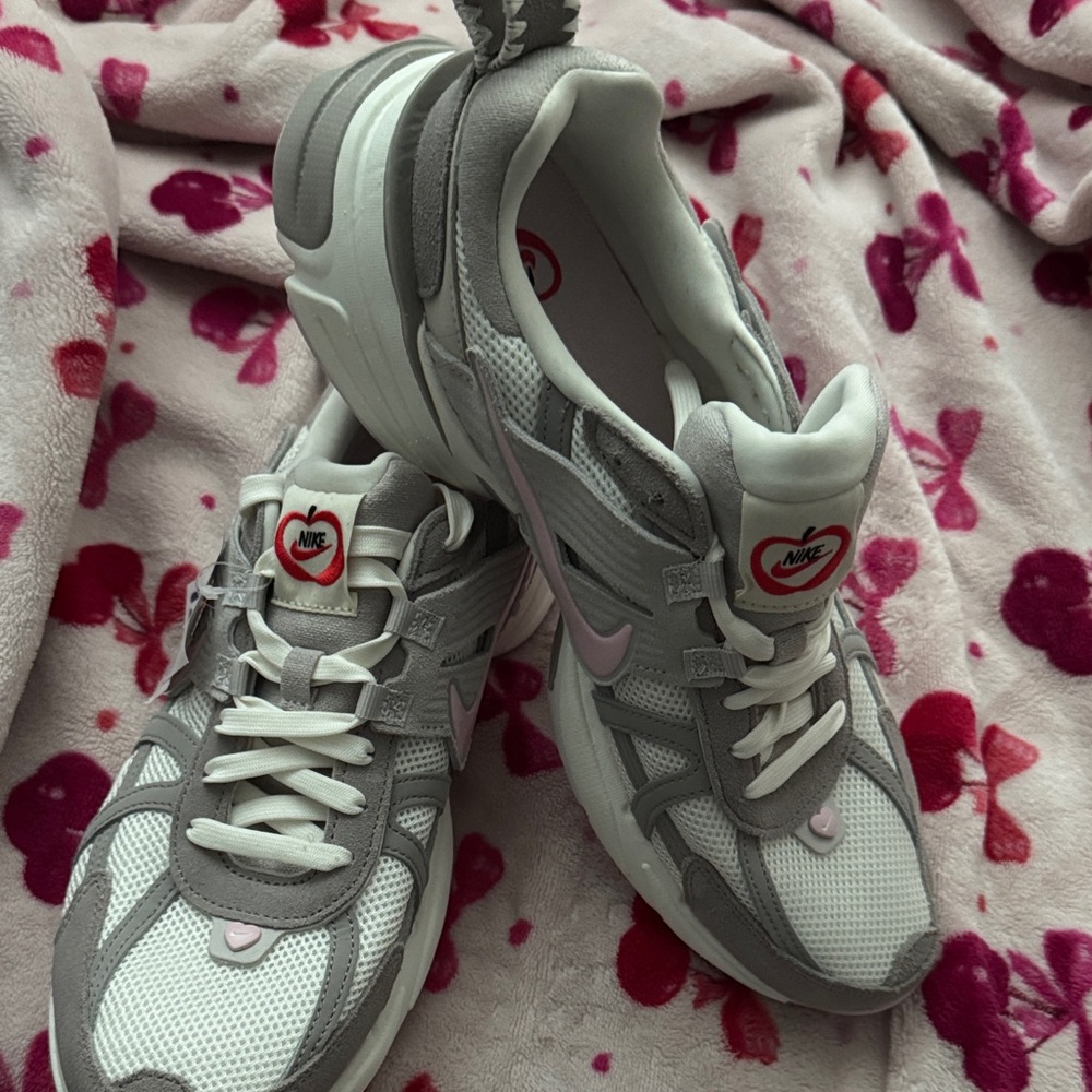 Nike Women's V2K Pink and Gray Run Sneakers